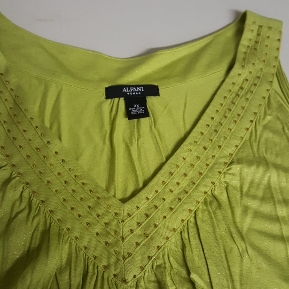 New Alfani Sleeveless Green Beaded Neck Blouse